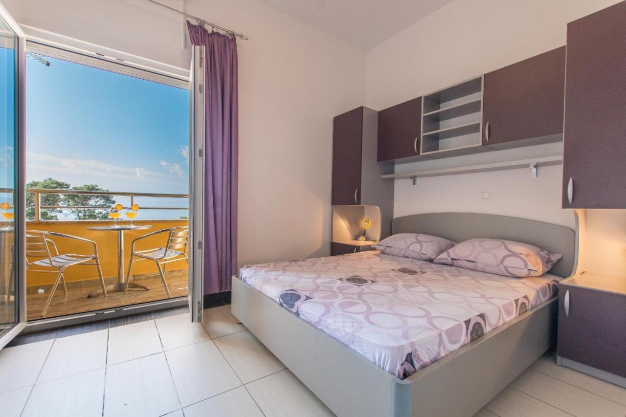 Studio Apartments Zloic In Krvavica Esterno foto
