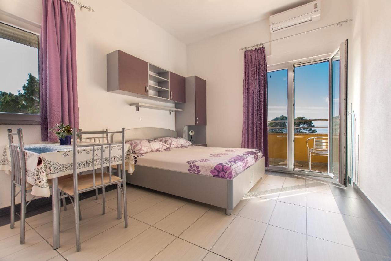 Studio Apartments Zloic In Krvavica Esterno foto