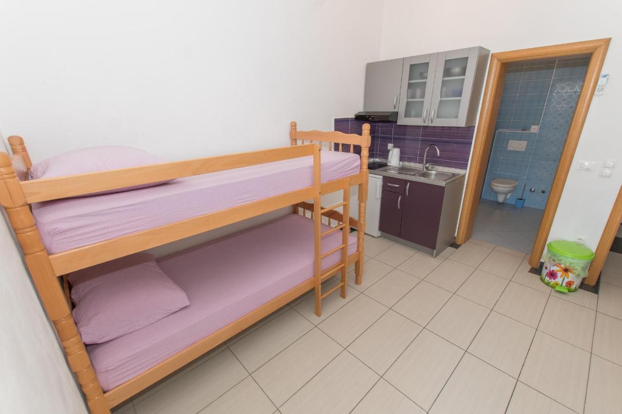 Studio Apartments Zloic In Krvavica Esterno foto
