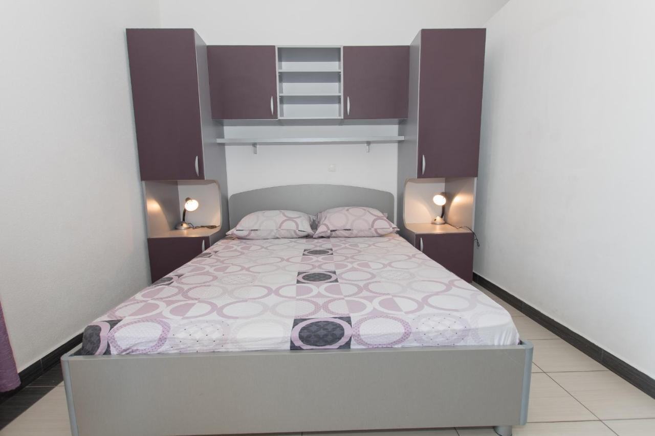 Studio Apartments Zloic In Krvavica Esterno foto