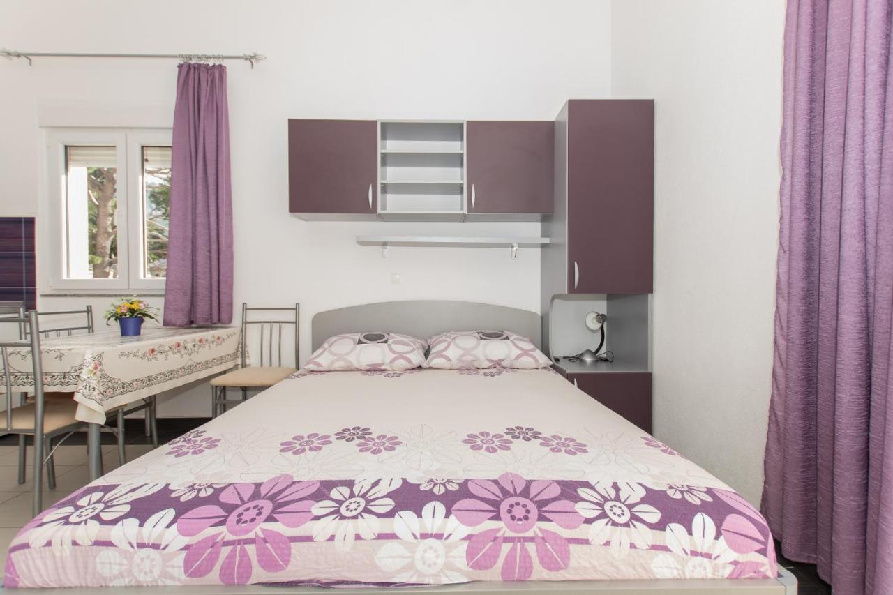 Studio Apartments Zloic In Krvavica Esterno foto