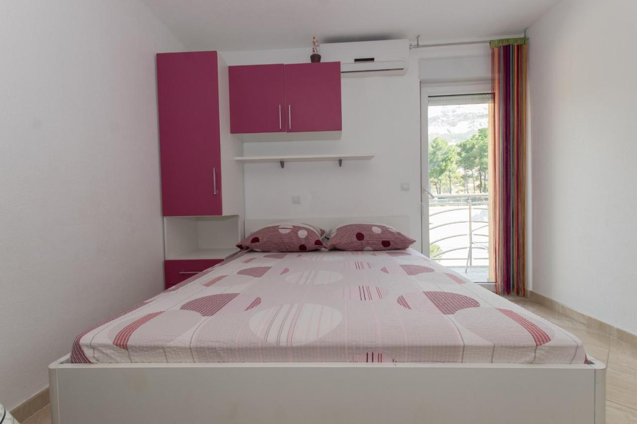 Studio Apartments Zloic In Krvavica Esterno foto