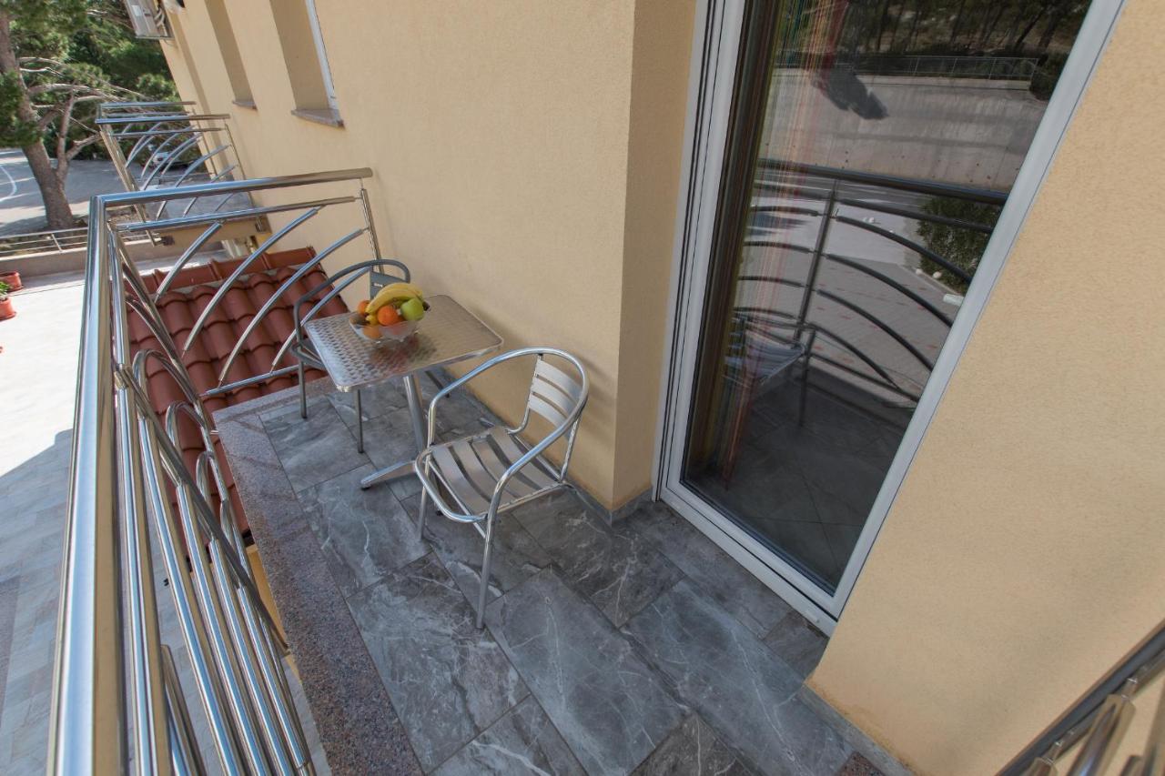 Studio Apartments Zloic In Krvavica Esterno foto