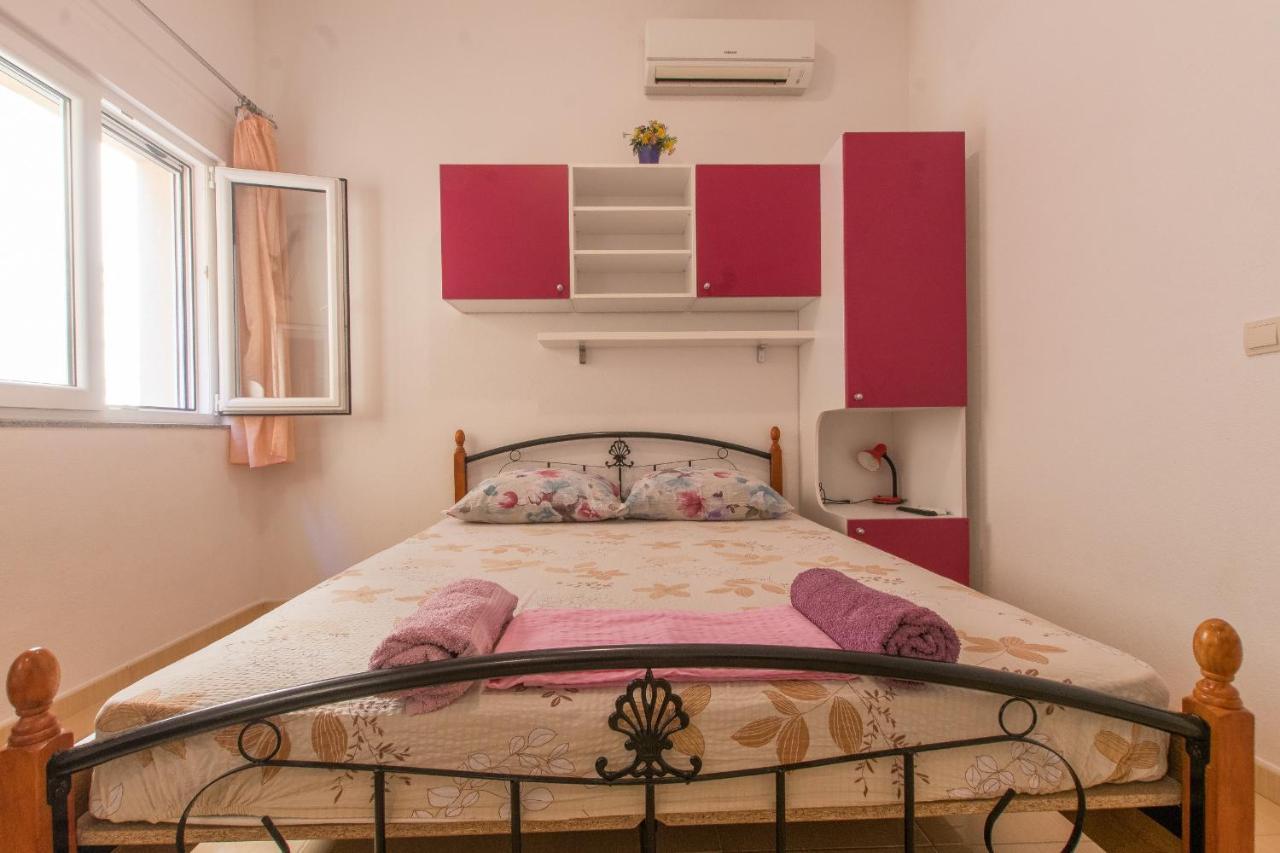 Studio Apartments Zloic In Krvavica Esterno foto